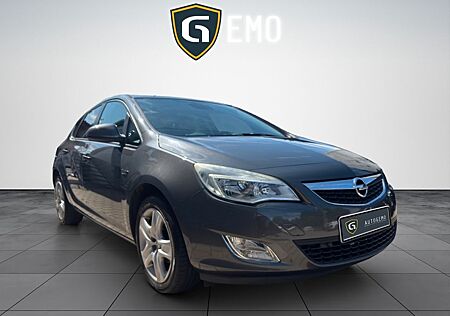 Opel Astra J Design Edition NAVI TEMP PDC SHZ KLIMA