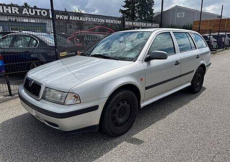 Skoda Octavia 1,6i Kombi TÜV=01/2026 Klima+Alus+