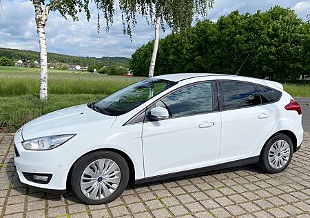 Ford Focus 1,0 EcoBoost 92kW Business Edition Bus...