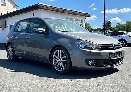 VW Golf Volkswagen VI *Highline* 1.Hand/Scheckheft/SHZ/PDC/AHK