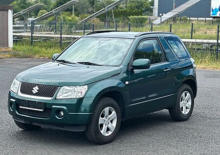 Suzuki Grand Vitara 1,6 4x4 , AHK ,Klima