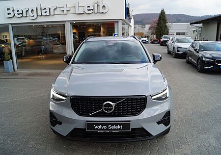 Volvo XC 40 XC40 B3 Benzin 2WD Plus Dark DKG/Leder/AHK/Pixel