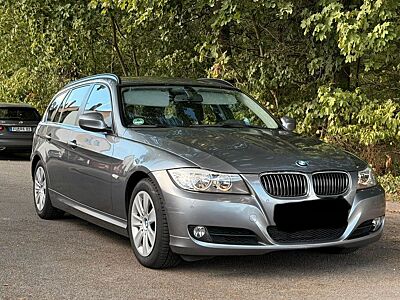 BMW 325i Touring -
