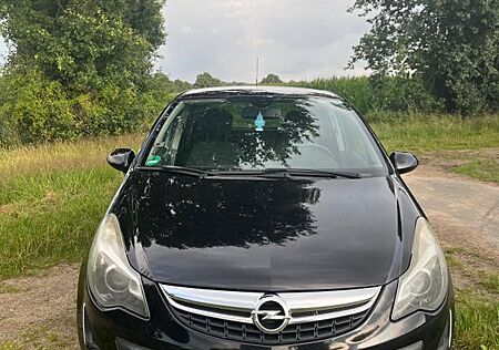Opel Corsa 1.4 Sondermodell Satellite