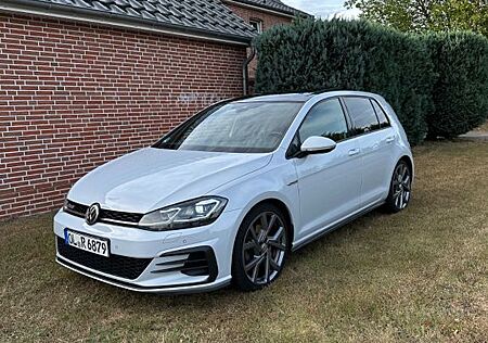 VW Golf Volkswagen 2.0 TDI 135kW SCR DSG GTD GTD