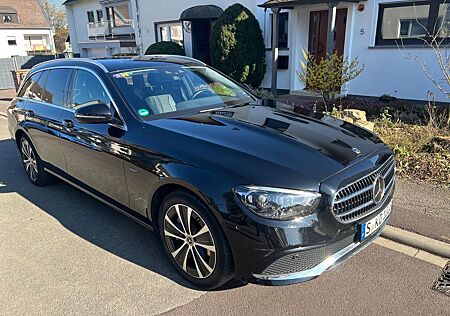 Mercedes-Benz E 300 Top-gepflegter de T Autom.