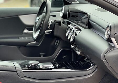 Mercedes-Benz CLA 180 d AMG WIdescPano Burmester Memory Kamera