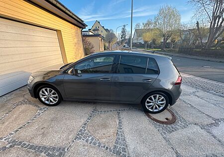 VW Golf Volkswagen 1.5 TSI DSG IQ.DRIVE