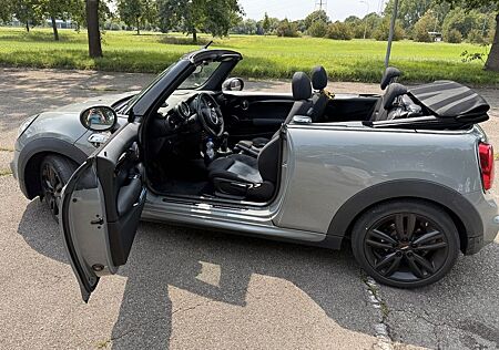 Mini Cooper S Cabrio Cooper S /// 295 PS