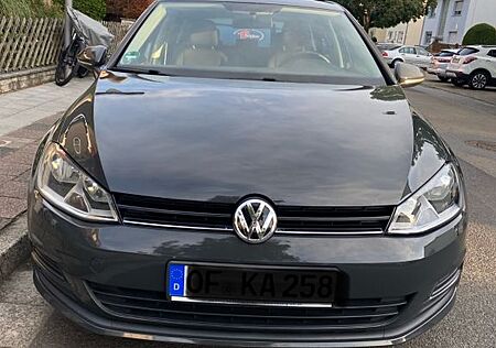 VW Golf Volkswagen 1.6 TDI BMT