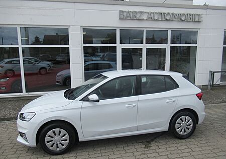 Skoda Fabia Selection 1.0 MPI SHZG PDC Klima