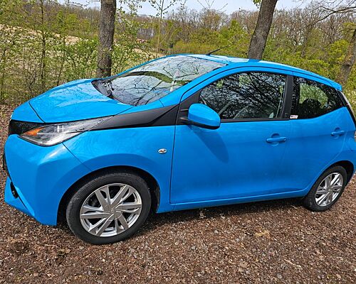 Toyota Aygo (X) 1,0-l-VVT-i Team Deutschland Team D...