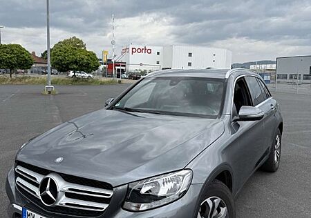 Mercedes-Benz 220 GLC 220d | SCHECKHEFT | SEHR GEPFLEGT