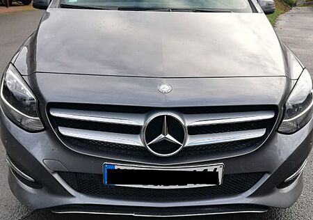 Mercedes-Benz B 180 - Business Paket mit geringer Laufleistung