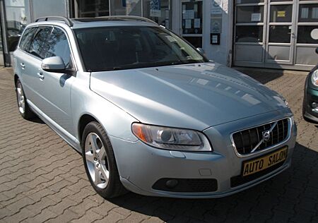 Volvo V70 3.2 Kombi Summum *LPG+Navi+Leder+AHK*