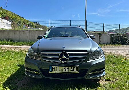 Mercedes-Benz C 200 T BlueEFFICIENCY AVANTGARDE AVANTGARDE