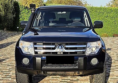 Mitsubishi Pajero 3,2 DI-D 4WD Invite