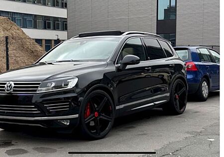 VW Touareg Volkswagen 3.0 V6 R-Line /Terr. Tech Executive/ Vol