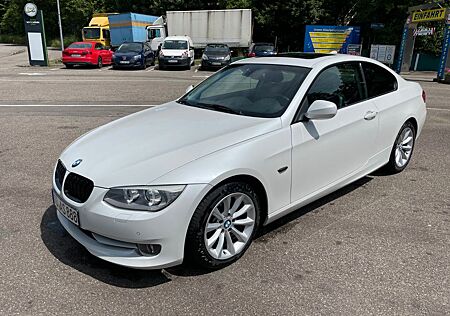 BMW 320i Coupé Automatik+PDC+M-Endschalldämpfer