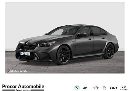 BMW M5 Limousine Comf.Pak. PANO ACC AHK RFK NAVI LED