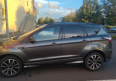 Ford Kuga ST-Line 07/2018 | 8-fach bereift