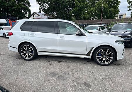 BMW X7 M50 *PAN*SKY LOUNGE*6 SITZE INDIVIDUAL*22 ZOLL