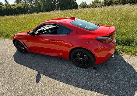 Toyota GT86 GR86, Heckantrieb, Schalter, keine Fahrhilfen