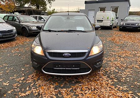 Ford Focus 1,6 Turnier Titanium TÜV 06/2026