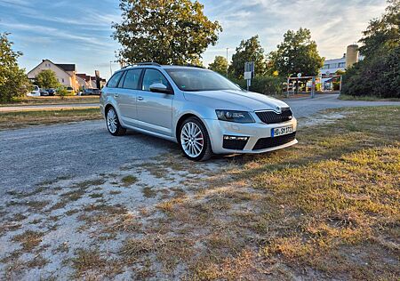 Skoda Octavia 2.0 TSI RS Combi RS