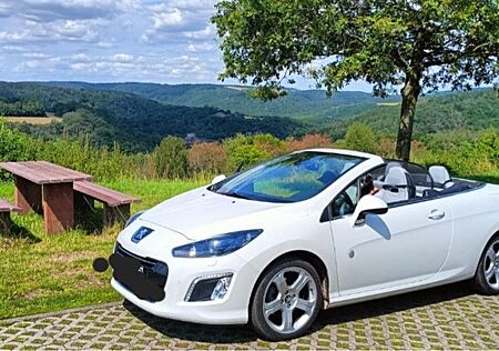 Peugeot 308 CC Roland Garros 155 THP Roland Garros