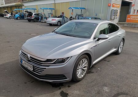 VW Arteon Volkswagen 2.0 TDI SCR DSG -