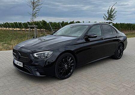 Mercedes-Benz E 220 E220d*AMG*HUD*BURMESTER