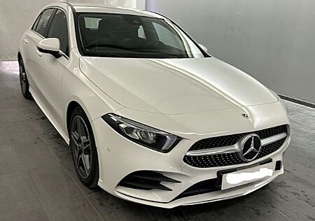 Mercedes-Benz A 200 d 4Matic AMG Line LED Navi