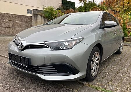 Toyota Auris 1,33-l-Dual-VVT-i -