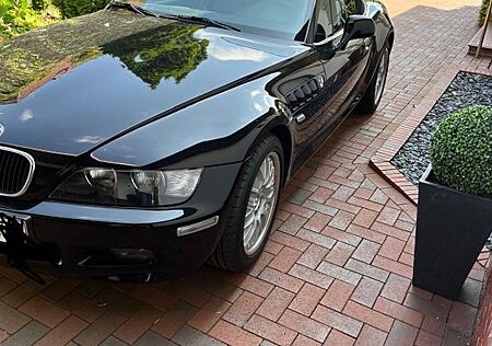 BMW Z3 Roadster 1.8, schwarz, top gepflegt!!