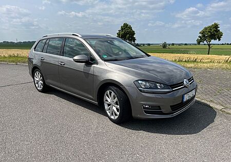 VW Golf Volkswagen 1.4 TSI DSG Highline Navi Massage Xenon