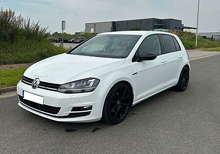 VW Golf Volkswagen 2.0 TDI DSG BMT Highline 40 Years