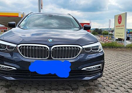 BMW 530d xDrive Touring A -