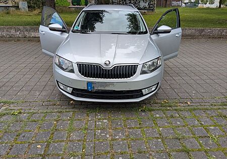 Skoda Octavia 1.6 TDI DSG Style Combi Style