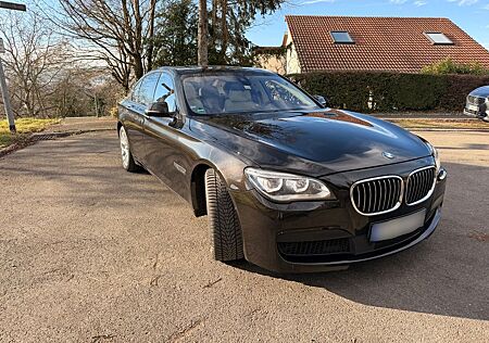 BMW 750i xDrive - Gepflegt, 760 Optik, Voll + TV