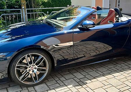 Jaguar F-Type P450 R-DYNAMIC