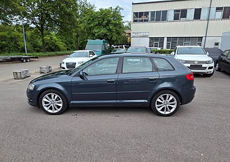 Audi A3 2.0 TDI (DPF) S tr. Attraction Sportback