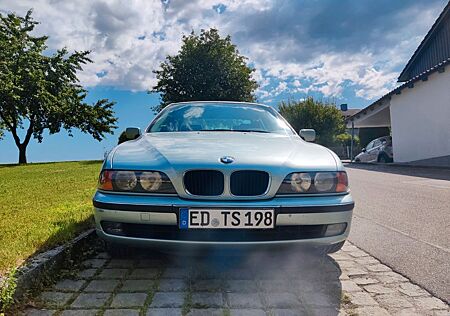 BMW 523i Top Zustand