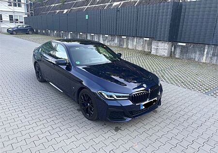 BMW 545e xDrive - M-Sportpaket +, Sport-Steptronik,