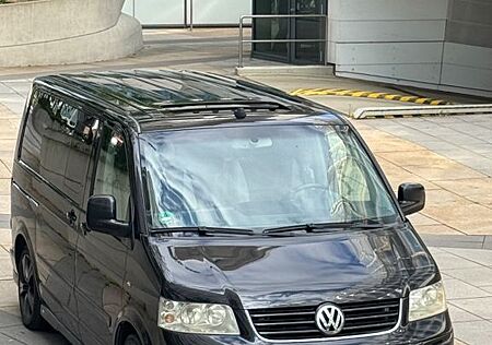 VW T5 Multivan Volkswagen Highline