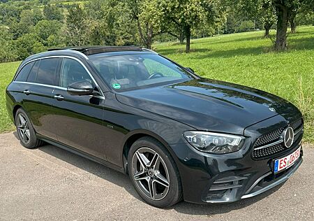 Mercedes-Benz E 300 de AMG LINE*PANO*DISTRO*360°K*NIGHT*BURM