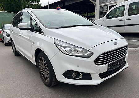 Ford S-Max Titanium 7-SITZE*KAMERA*AHK
