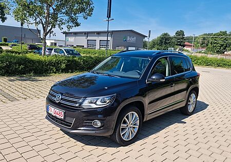 VW Tiguan Volkswagen 2.0 TDI Sport & Style BMT -Xenon-Pano-