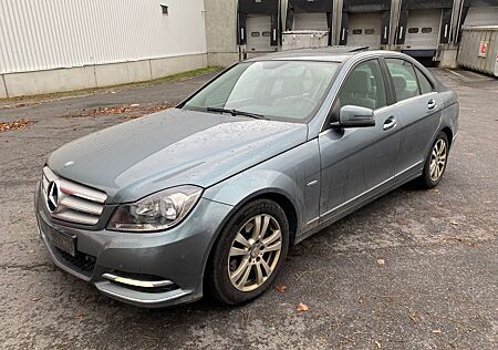 Mercedes-Benz C 220 CDI BF Avantgarde Navi Elek.Schiebedach