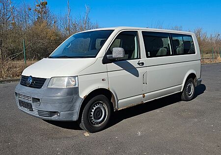 VW T5 Transporter Volkswagen T5 9 Sitzer lang